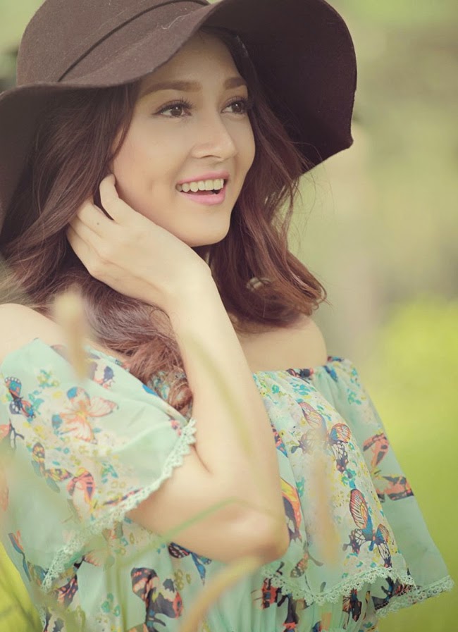 5 gương mặt đẹp đáng ghen tị của sao Việt