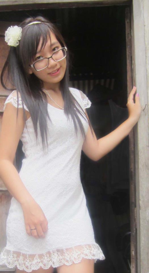 Bé học cấp 3 sexy một cách trong sáng