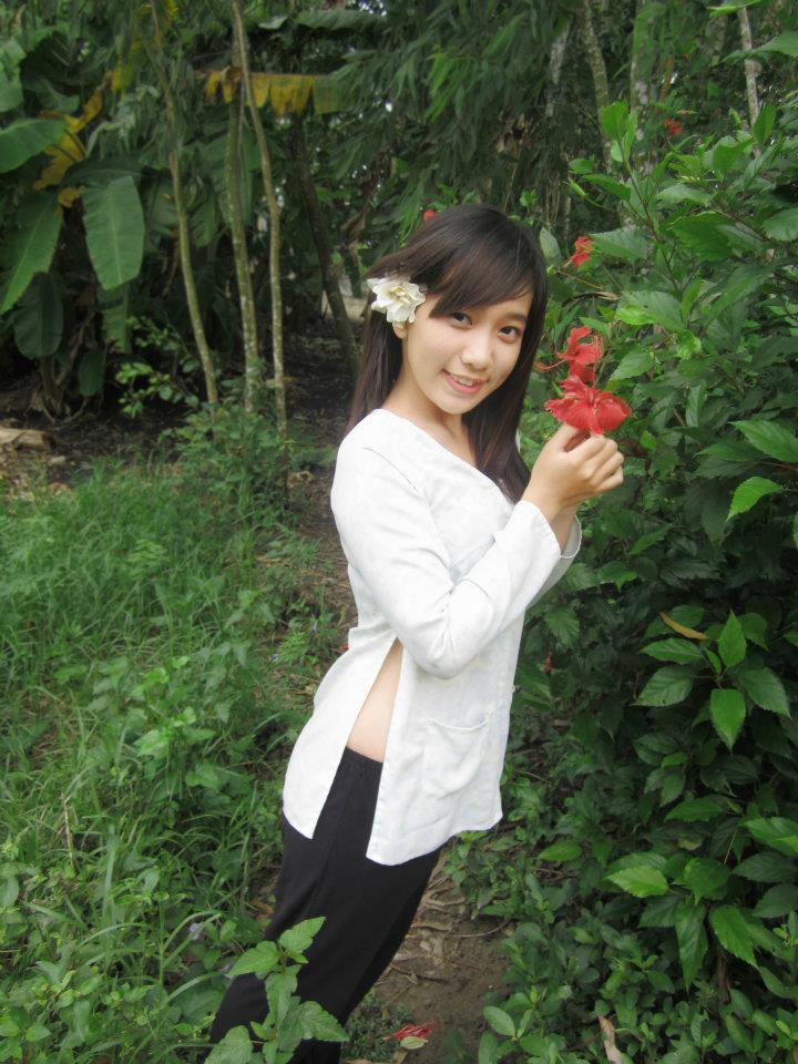 Bé học cấp 3 sexy một cách trong sáng