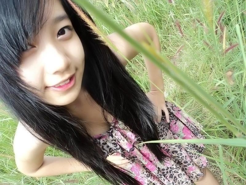 Bé học cấp 3 sexy một cách trong sáng