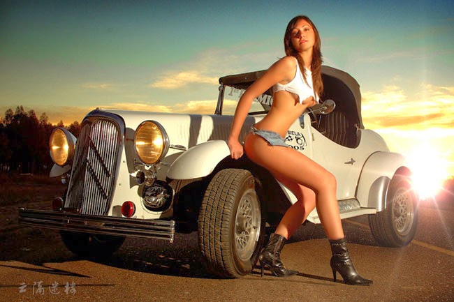 Chân dài và những màn "đọ lốp" không tưởng