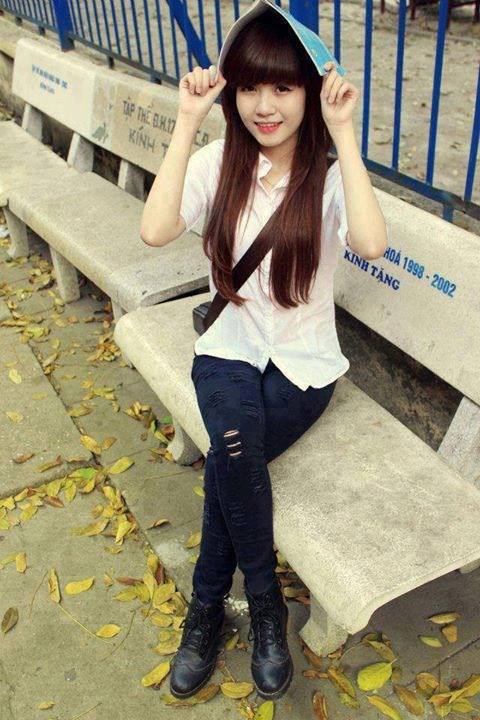 Chân thực và đời thường >>>>> có chốt phọt nước