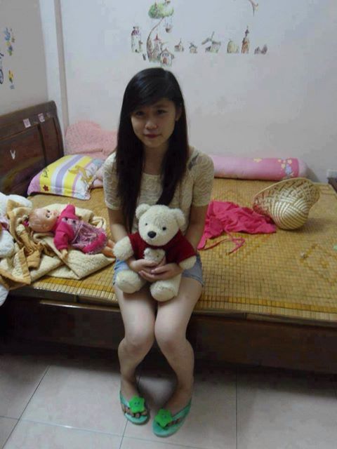 Chân thực và đời thường >>>>> có chốt phọt nước