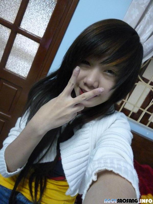 Cháu nó mới sinh năm 1999 thôi