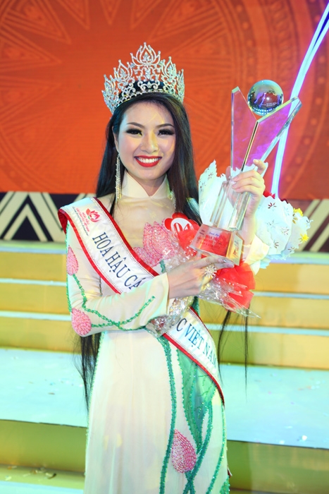 Chiêm ngưỡng vẻ đẹp của Nguyễn Ngọc Anh