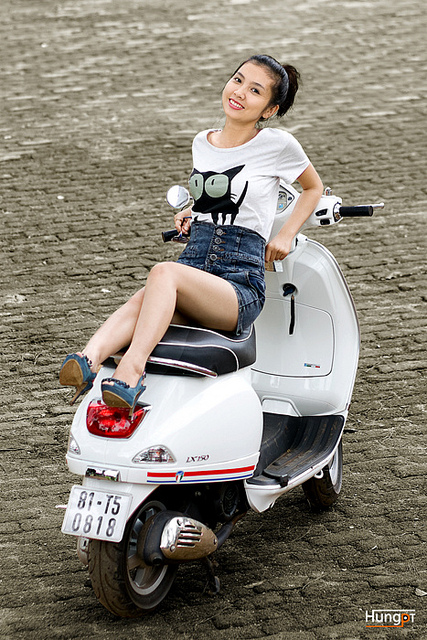 Chọn em hay chọn xe nào các anh