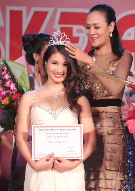 Dàn chân dài trường Sân Khấu Điện Ảnh