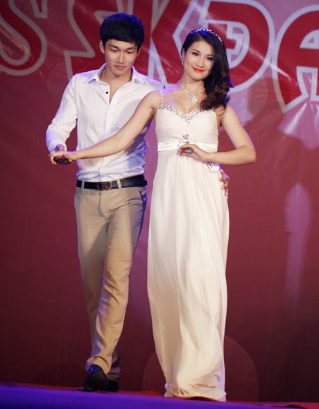 Dàn chân dài trường Sân Khấu Điện Ảnh