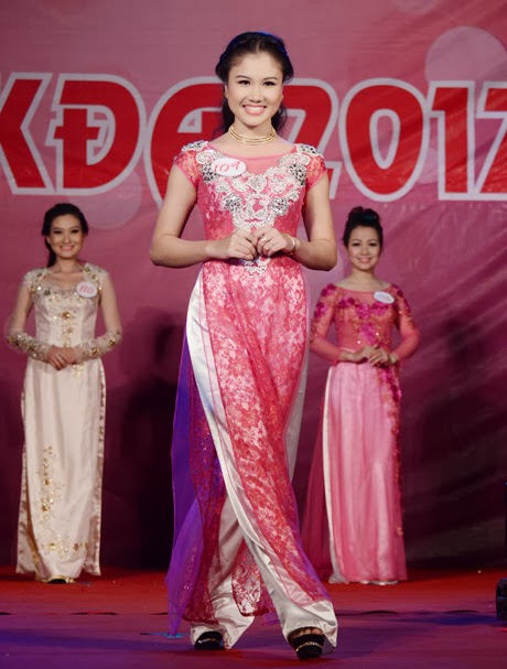 Dàn chân dài trường Sân Khấu Điện Ảnh