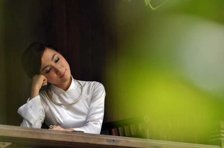 Gái việt dự thi