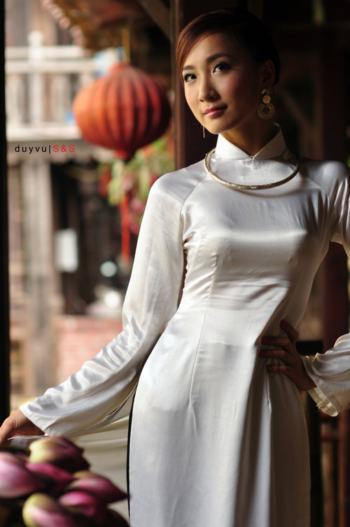 Gái việt dự thi