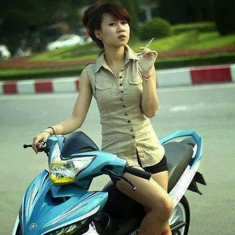 Gái xinh vếu khủng có ai đọ vếu với em không