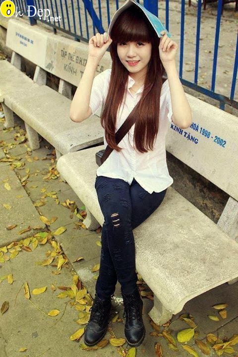 Gái xinh vếu khủng có ai đọ vếu với em không