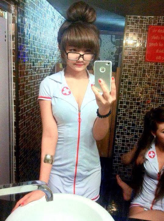 Gái xinh vếu khủng có ai đọ vếu với em không