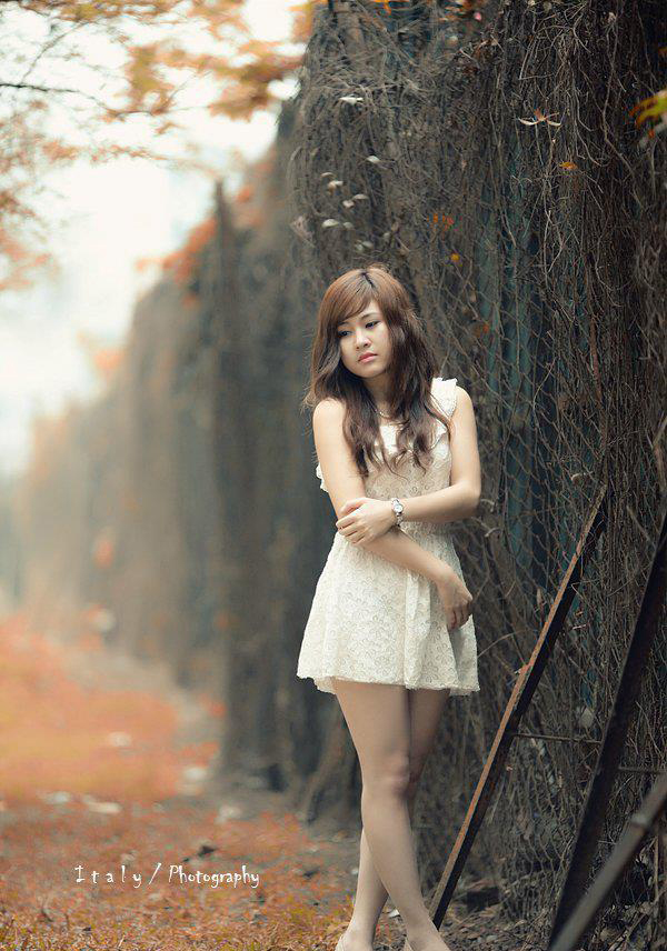 Gái xinh, vòng 1 chuẩn