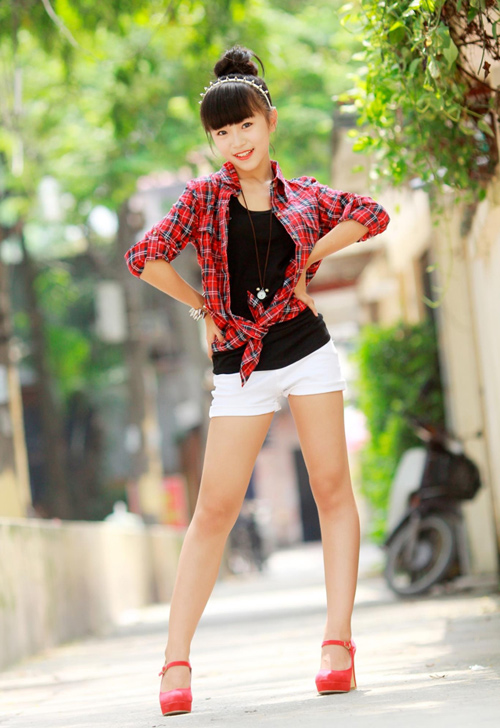 Gặp cô bạn 9x Phương Anh dễ  thương