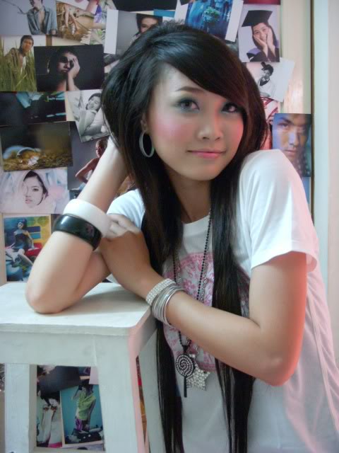 Girl xinh khoe dang chuẩn khuôn mặt kute