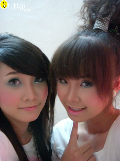 Girl xinh khoe dang chuẩn khuôn mặt kute