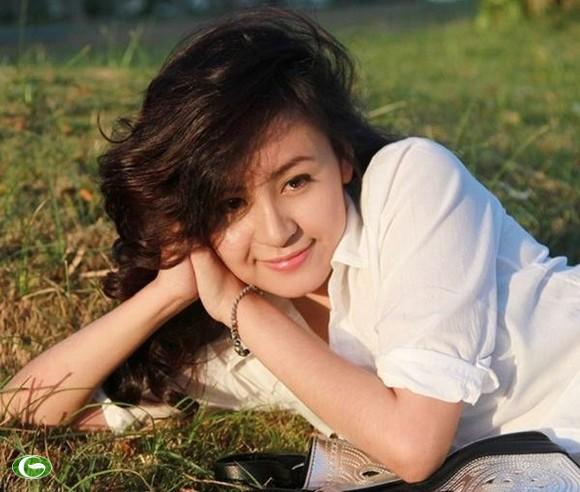 Hé lộ danh tính hotgirl múa không nội y nhảy Gentlemen