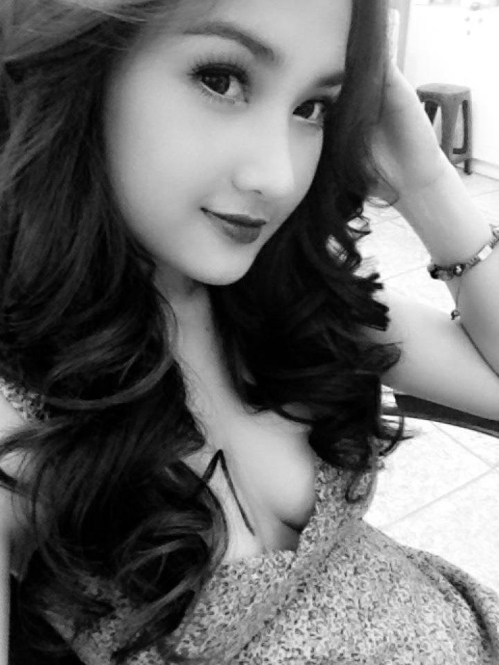 Hình ảnh Windy Quyên sexy xinh lắm nhé.