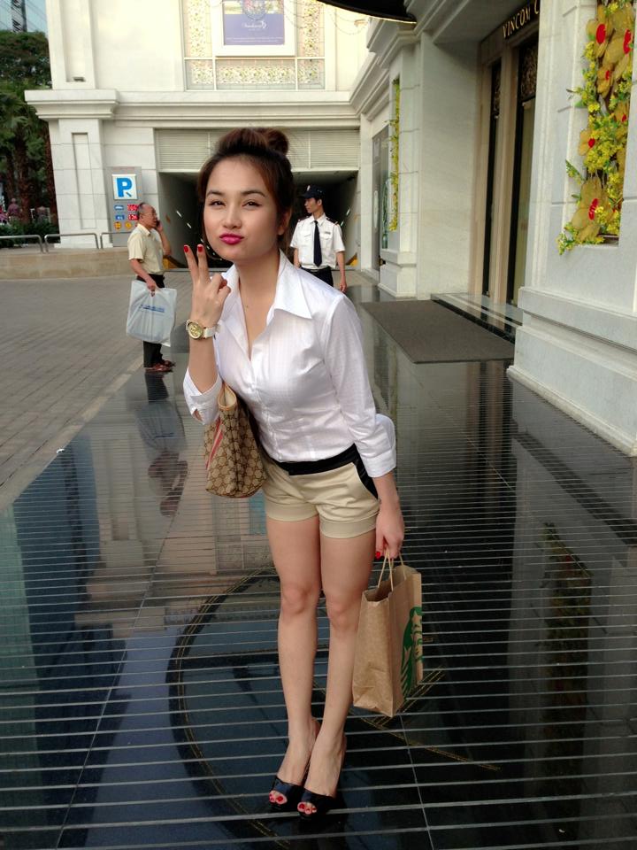 Hình ảnh Windy Quyên sexy xinh lắm nhé.