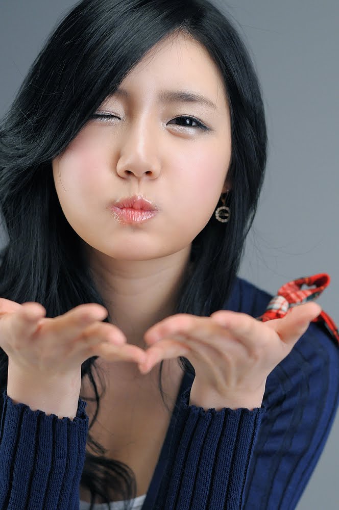 Hinh Nen Cho Di Dong Gai Han Quoc De Thuong