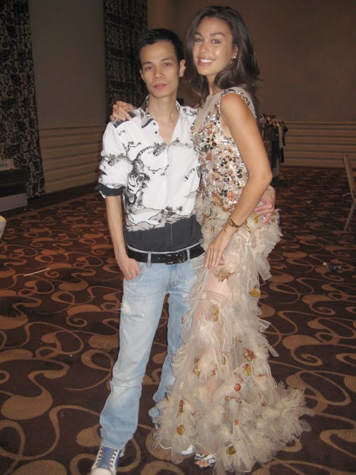 Hoa hậu Trái đất Philippines rạng ngời trong áo dài Việt