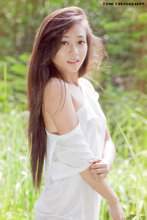 Hot girl khoe dáng cực nóng bỏng