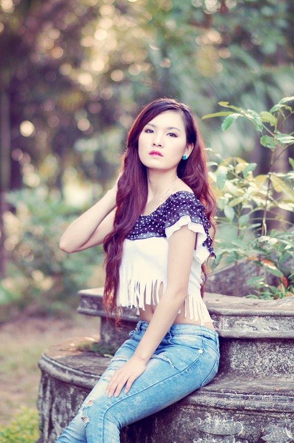 Hotgirl Học viện Báo chí đẹp rạng ngời trong sắc thu