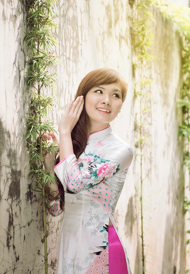 Hotgirl Học viện Báo chí đẹp rạng ngời trong sắc thu