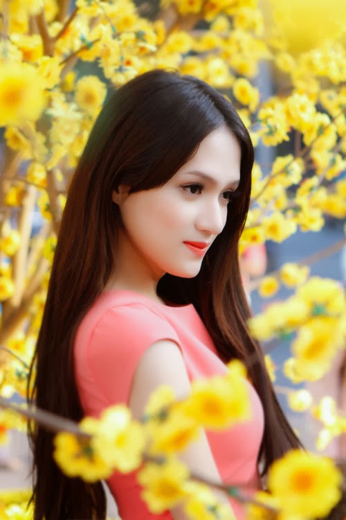 Hương Giang Idol gợi cảm đón xuân về