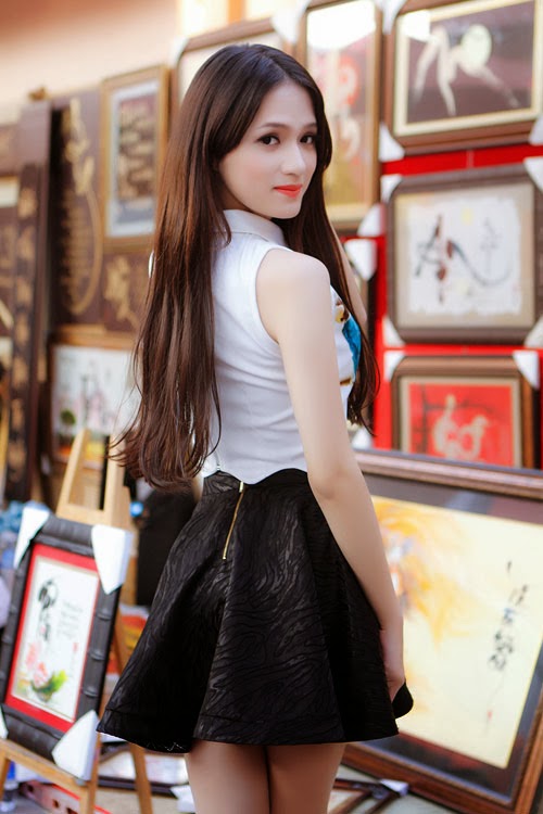 Hương Giang Idol gợi cảm đón xuân về