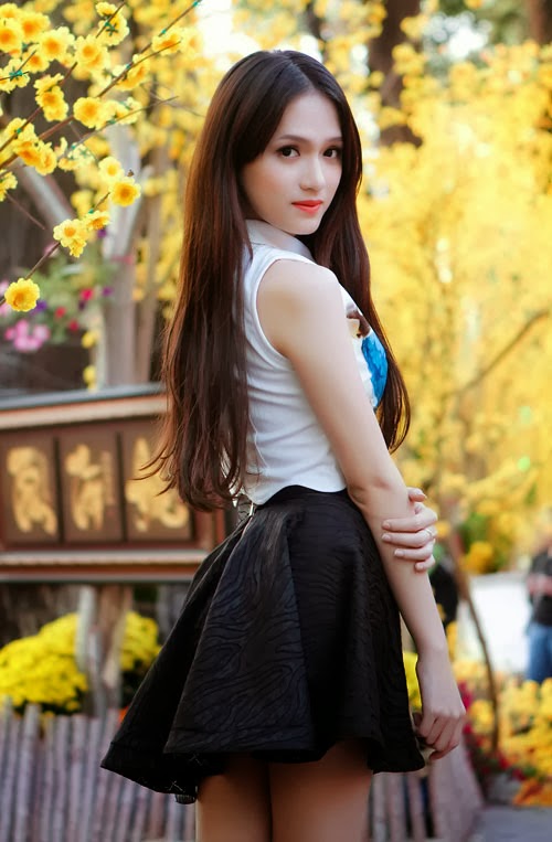 Hương Giang Idol gợi cảm đón xuân về