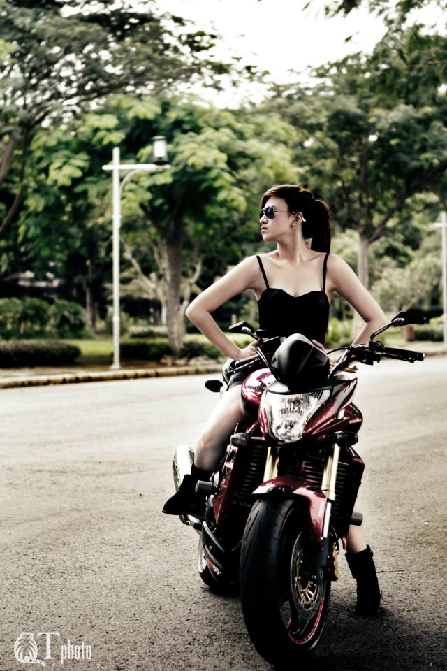 Kiều Nữ Và CB600