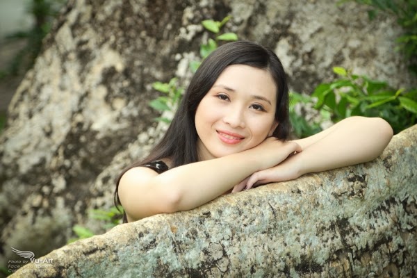 Kiyuu dịu dàng khoe dáng chuẩn