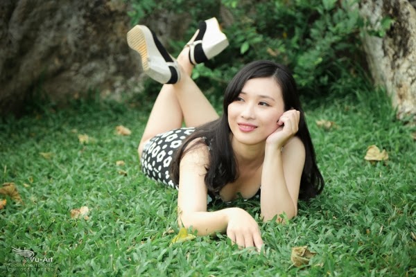 Kiyuu dịu dàng khoe dáng chuẩn