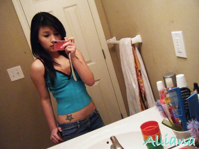 Mấy em quá dễ thương nhẹ nhàng cho anh em chiêm ngưỡng