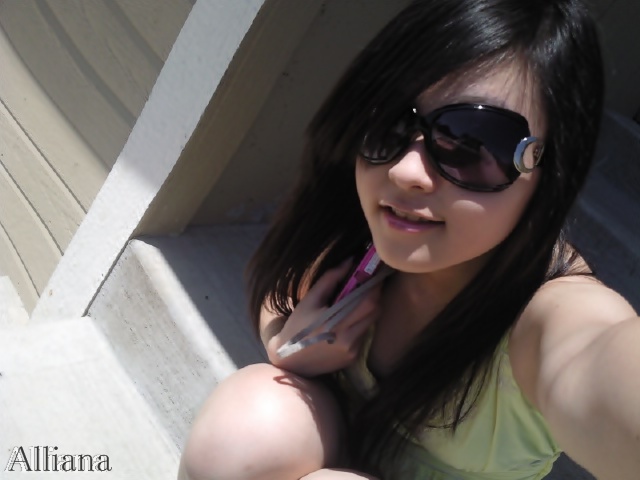 Mấy em quá dễ thương nhẹ nhàng cho anh em chiêm ngưỡng