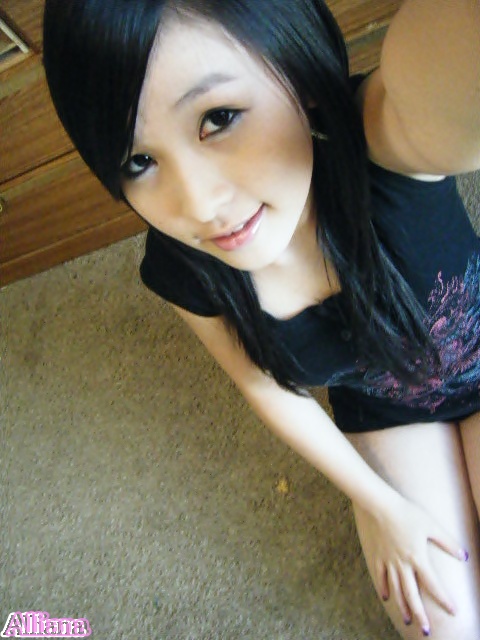 Mấy em quá dễ thương nhẹ nhàng cho anh em chiêm ngưỡng