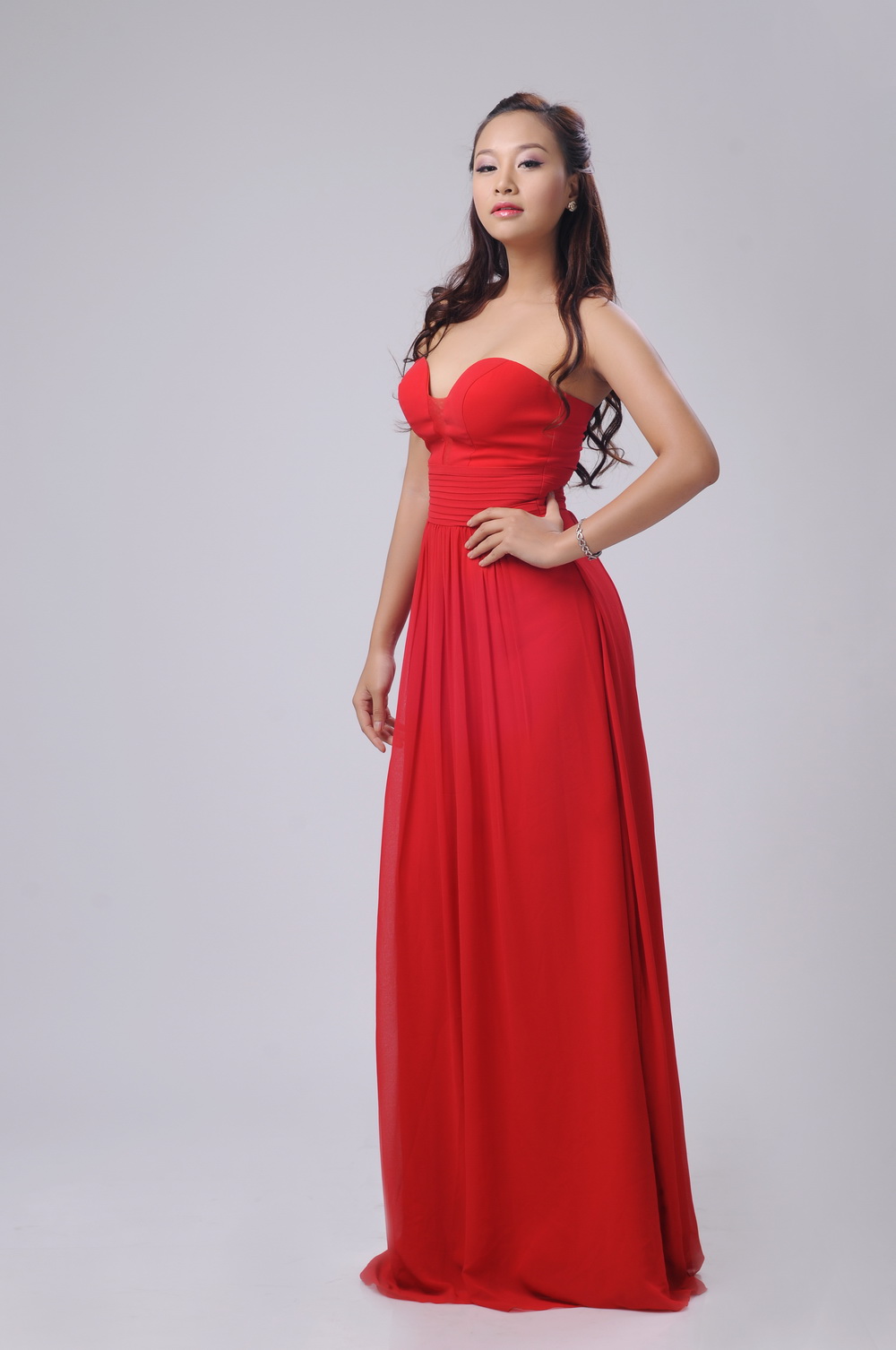 Mr Đàm chuẩn bị giúp trò cưng The Voice thành người nổi tiếng