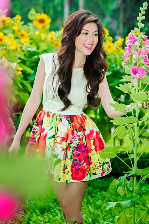 Mỹ nhân một con khoe nét xuân căng tràn