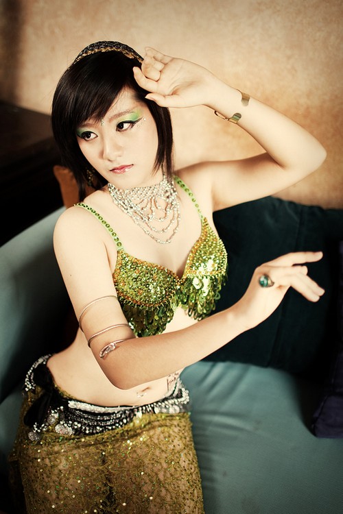 Mỹ nữ Giáng Long và giấc mơ “Ngàn lẻ một đêm”