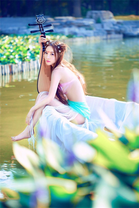 Nàng tiên quyến rũ trong nội y