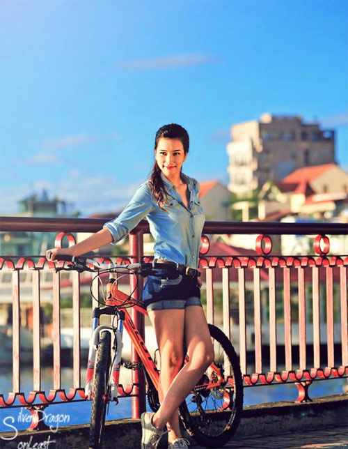 Ngắm 15 cô gái đẹp nhất Imiss Thăng Long 2012