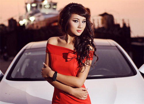 Ngắm 15 cô gái đẹp nhất Imiss Thăng Long 2012