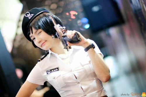 Ngắm 2 kiều nữ xinh đẹp của A.V.A