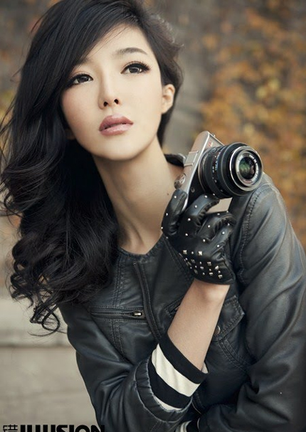 Ngắm ba vòng bốc lửa của người mẫu xe Trung Quốc