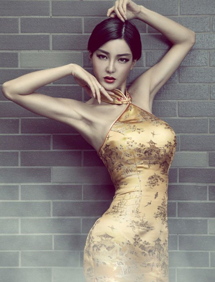 Ngắm ba vòng bốc lửa của người mẫu xe Trung Quốc