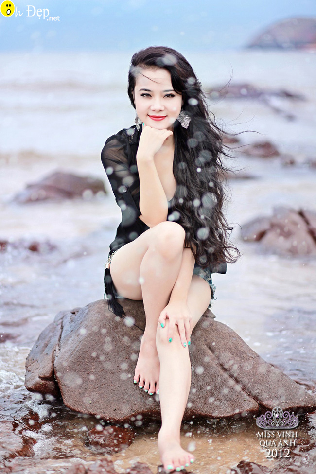 Ngăm cô gái thiếu nữ thành vinh