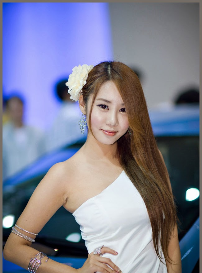 Ngắm gái hàn xinh đẹp khoe vòng 1 căng tròn